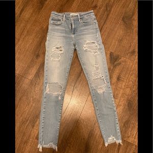 Juniors Levi’s skinny jeans